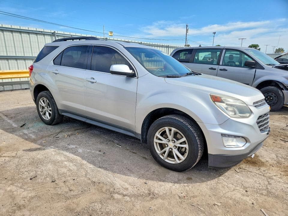 2017 CHEVROLET EQUINOX LT 4