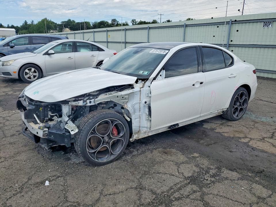 2022 ALFA ROMEO GIULIA SUPER