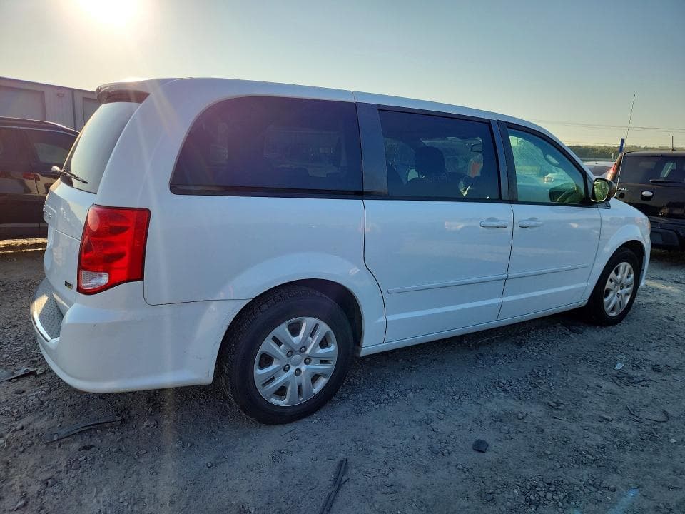 2017 DODGE GRAND CARAVAN SE 3