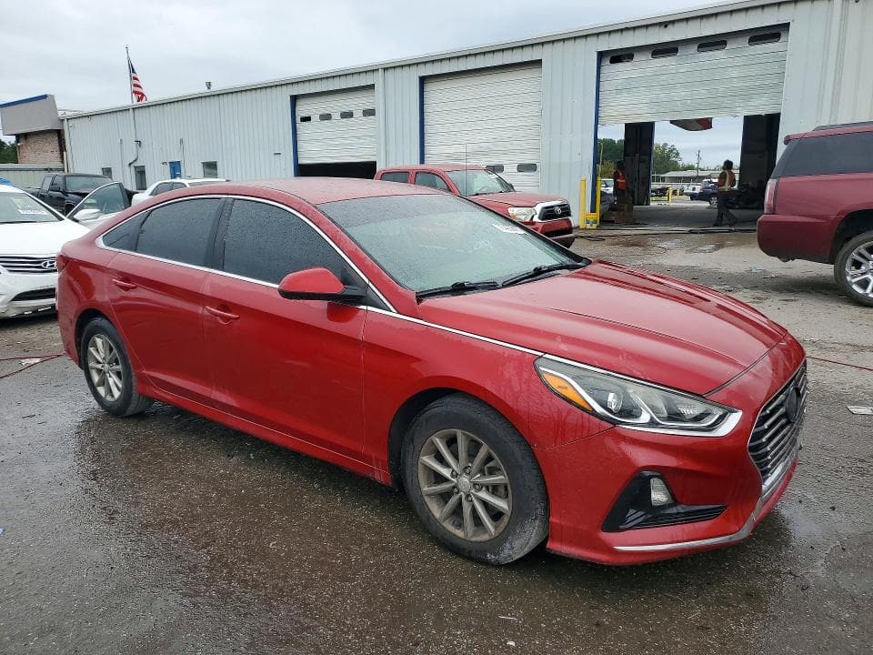 2018 HYUNDAI SONATA SE 4