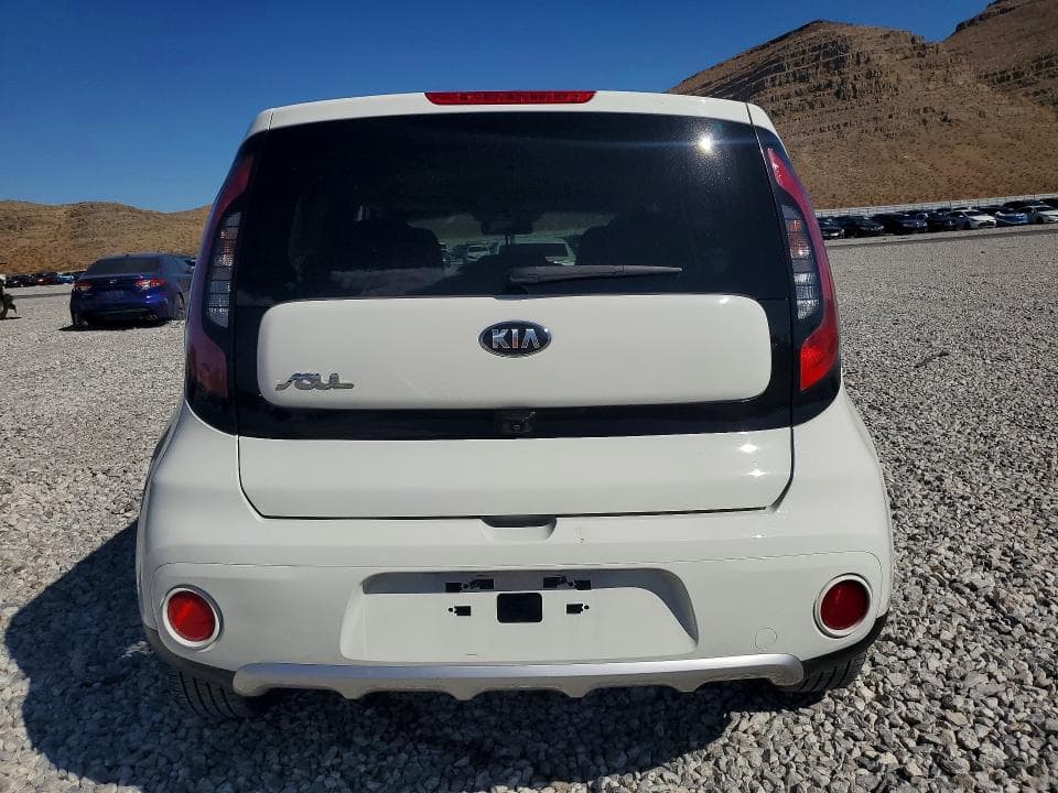 2018 KIA SOUL + 6
