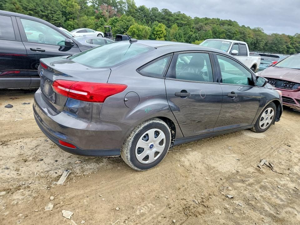 2018 FORD FOCUS S 3