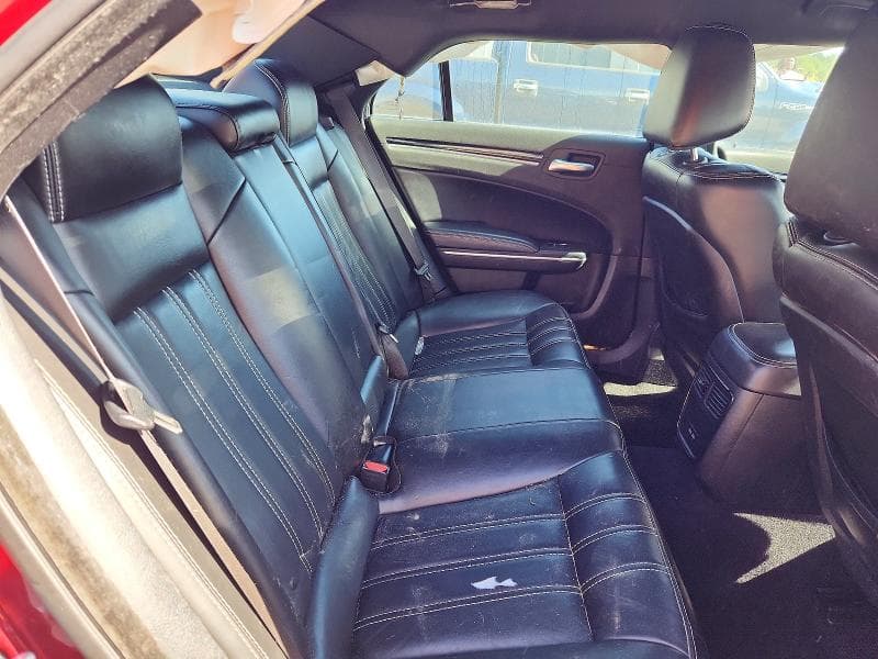 2019 CHRYSLER 300 S 10