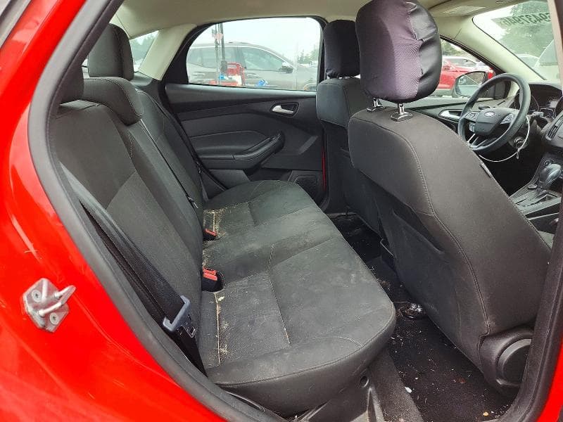 2017 FORD FOCUS SE 10