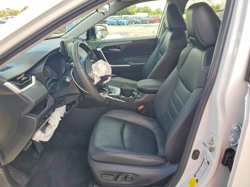 2021 TOYOTA RAV4 XLE PREMIUM 7