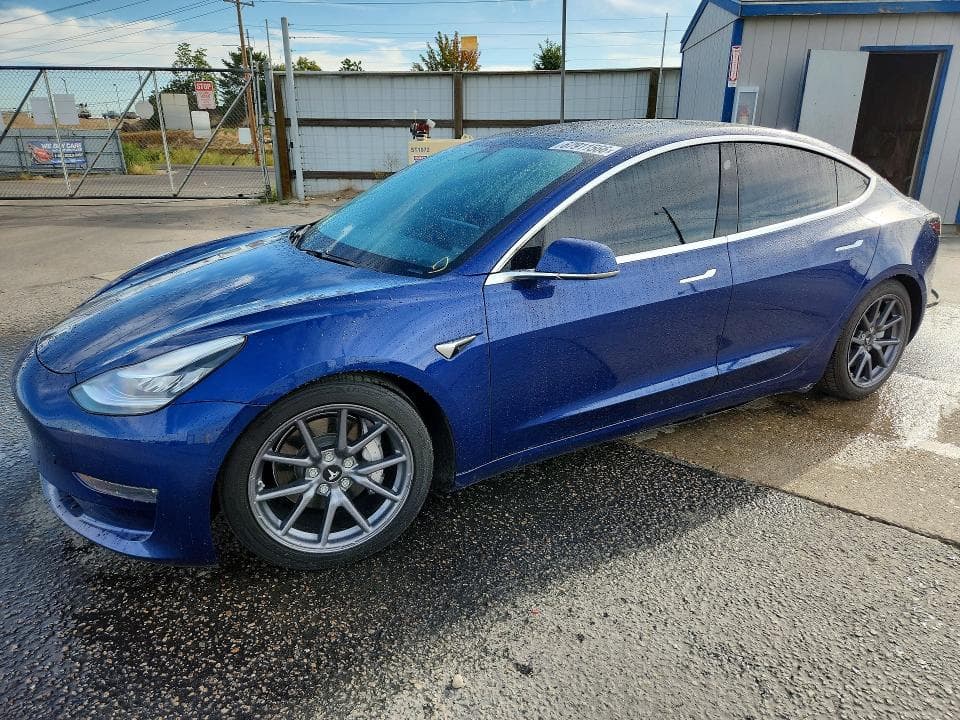 2020 TESLA MODEL 3 - 1