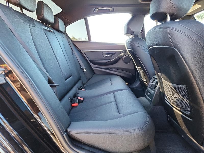 2018 BMW 330 XI 10