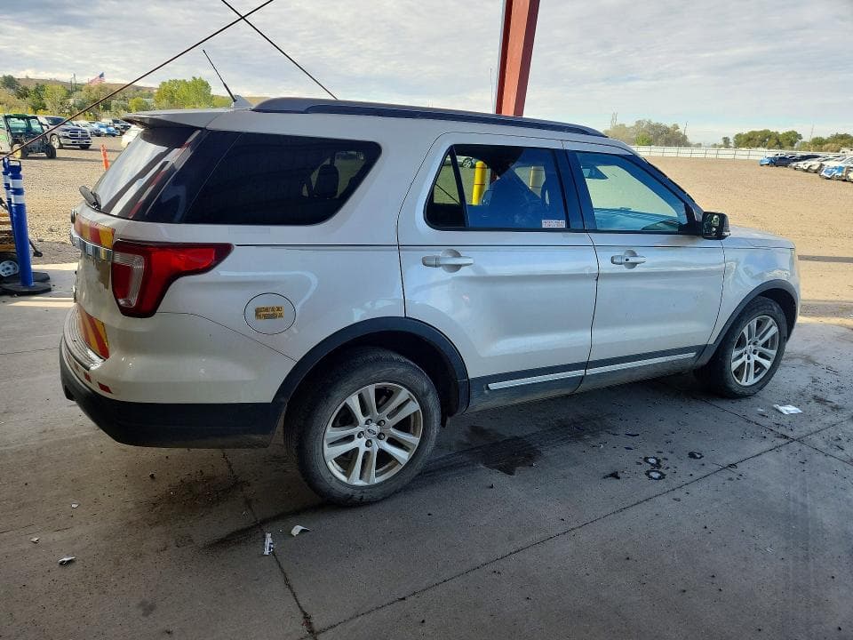 2019 FORD EXPLORER XLT 3