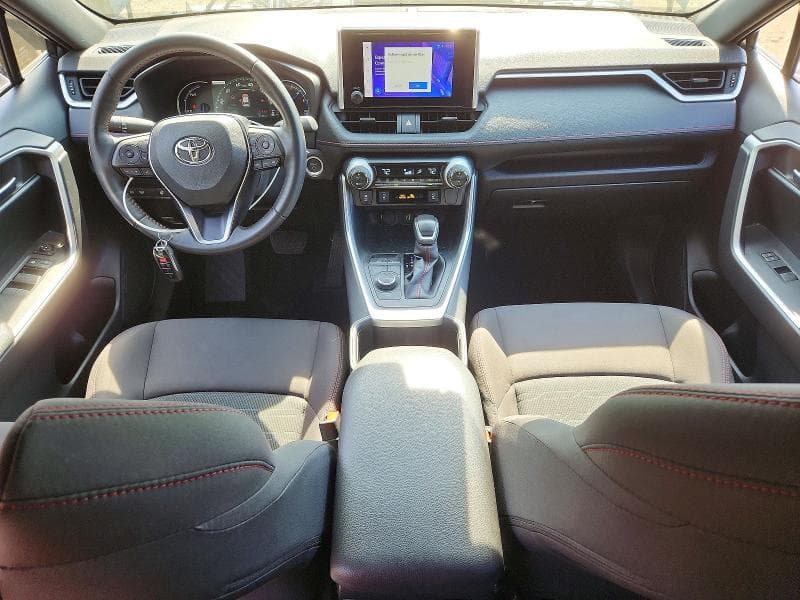2024 TOYOTA RAV4 SE 8