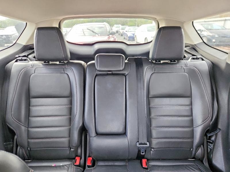 2018 FORD ESCAPE SEL 10