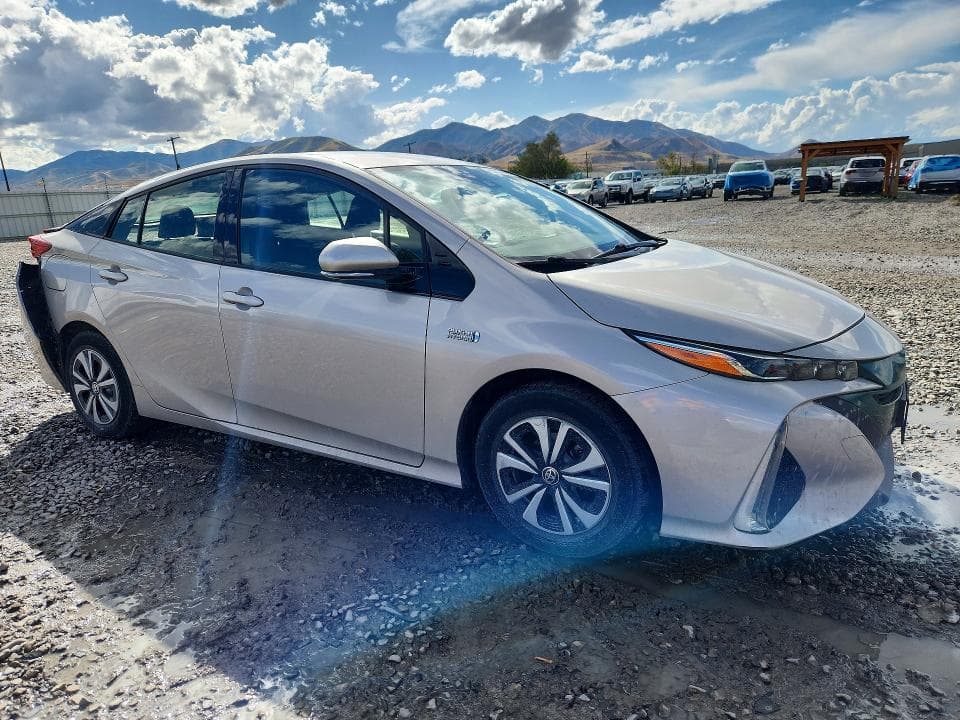2017 TOYOTA PRIUS PRIME PLUS 4