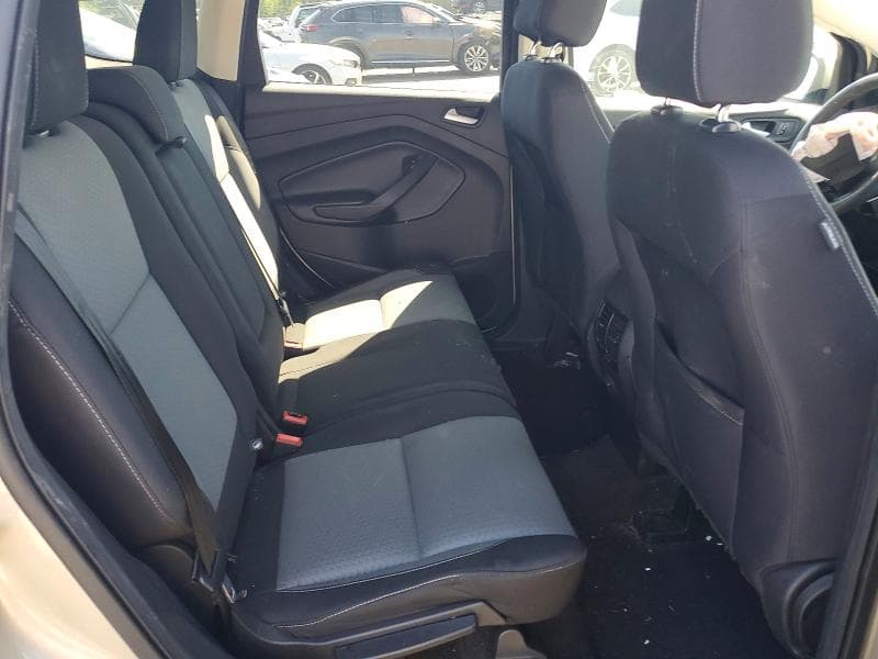 2017 FORD ESCAPE SE 11