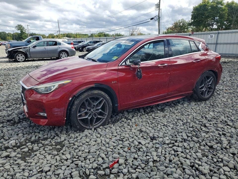 2017 INFINITI QX30 BASE