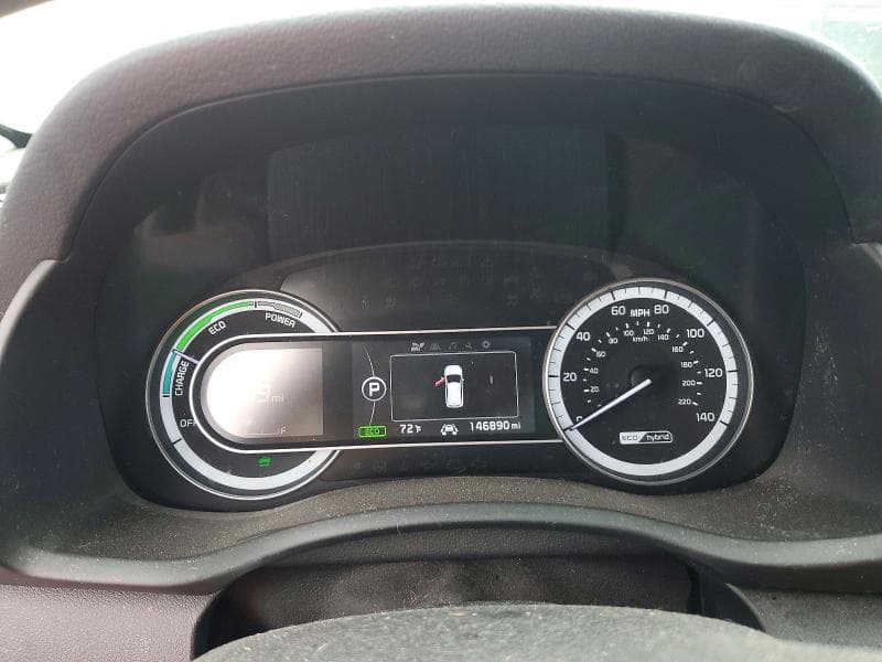 2019 KIA NIRO LX 9