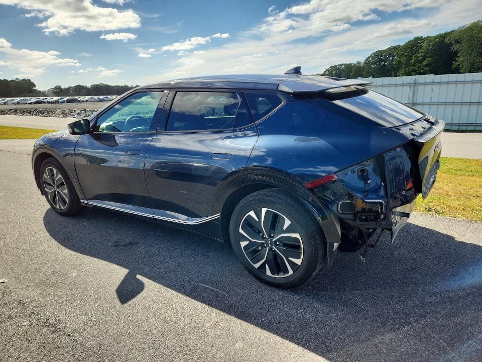 2023 KIA EV6 WIND 2