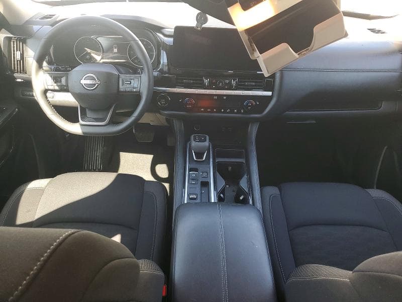 2026 NISSAN PATHFINDER SV 8