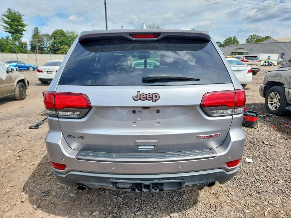 2017 JEEP GRAND CHEROKEE TRAILHAWK 6