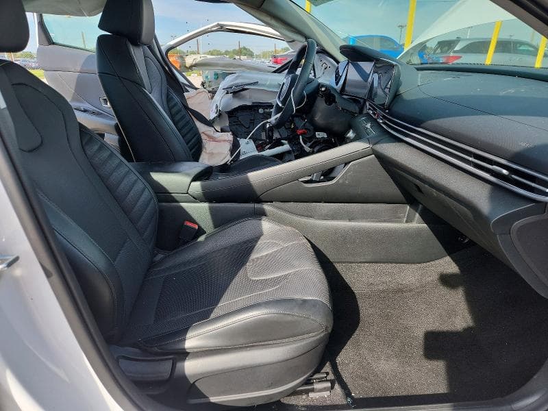 2023 HYUNDAI ELANTRA LIMITED 7