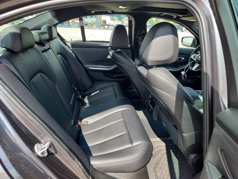 2021 BMW 330XI 10
