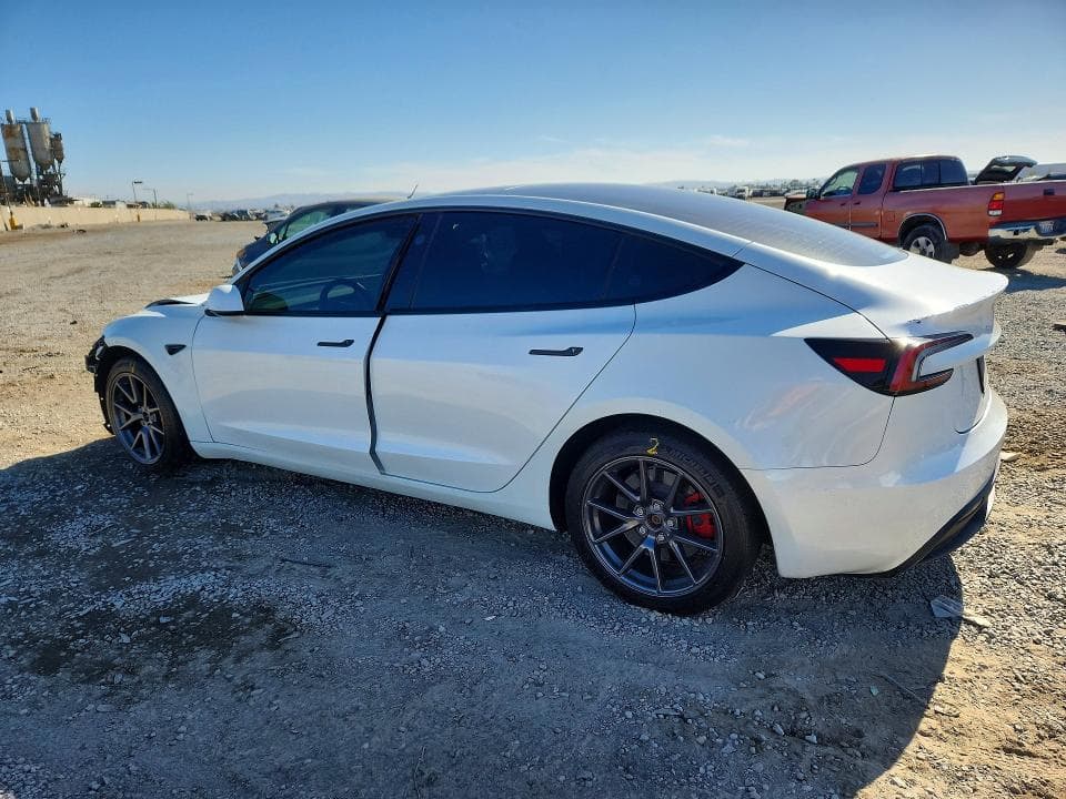 2025 TESLA MODEL 3 2
