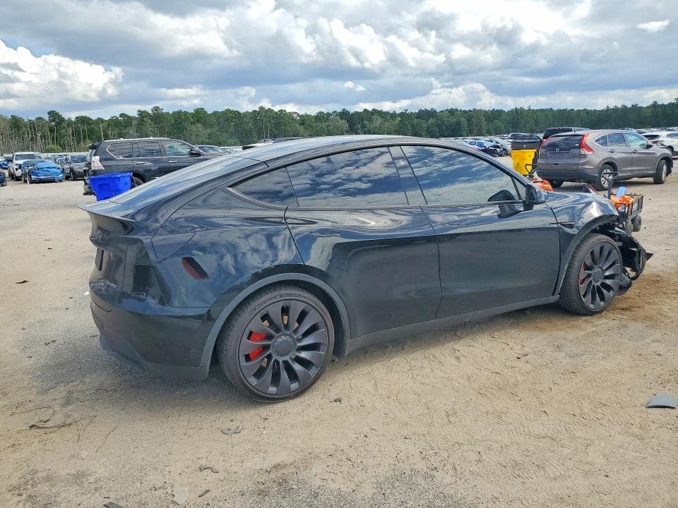 2023 TESLA MODEL Y 3