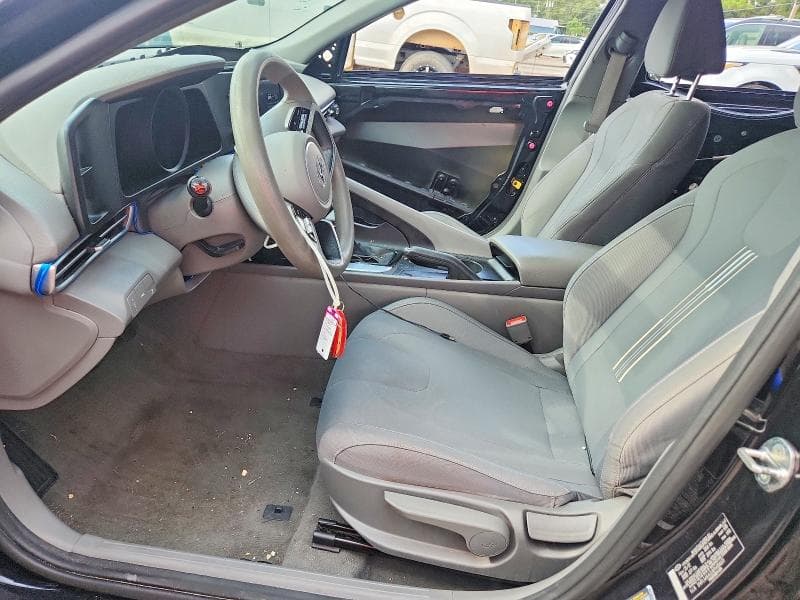 2023 HYUNDAI ELANTRA SEL 7