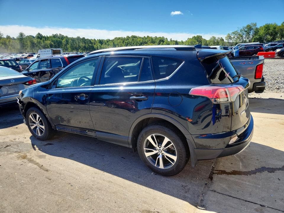 2018 TOYOTA RAV4 XLE 2