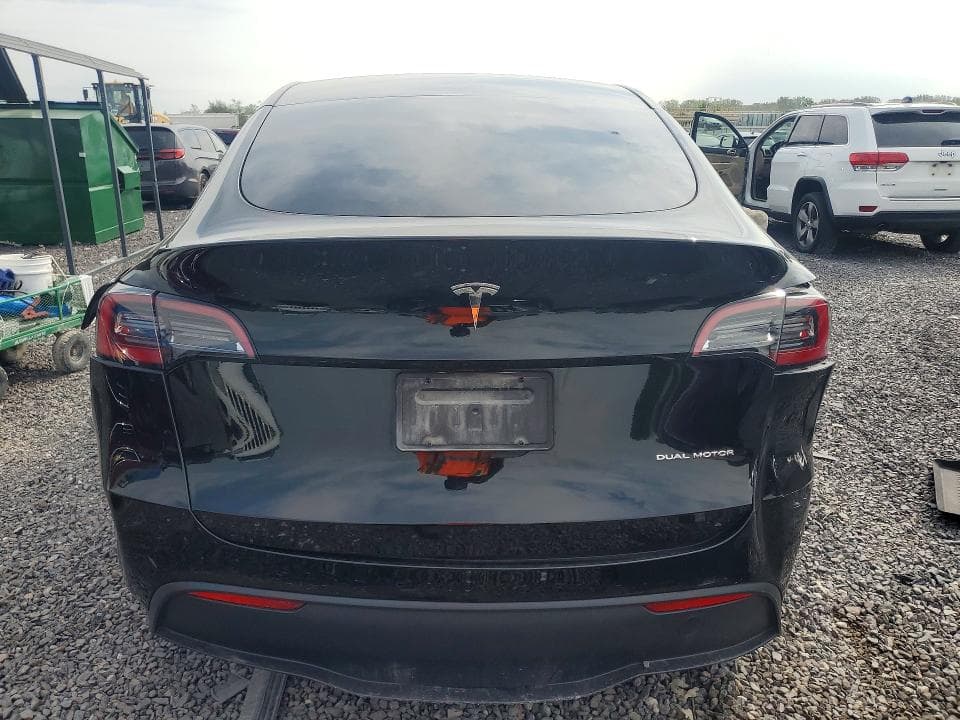 2023 TESLA MODEL Y 6
