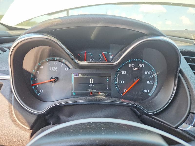 2017 CHEVROLET IMPALA LT 9
