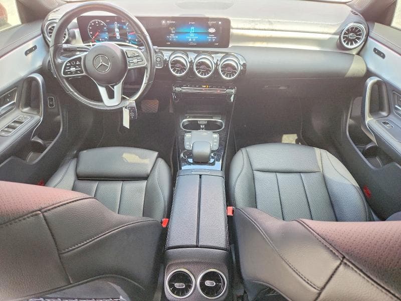 2022 MERCEDES-BENZ CLA 250 4MATIC 8