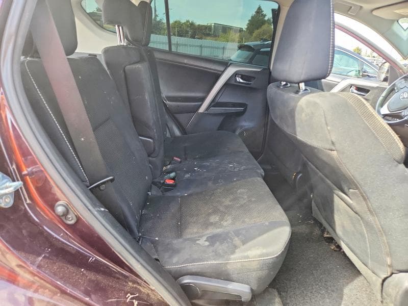 2017 TOYOTA RAV4 XLE 10