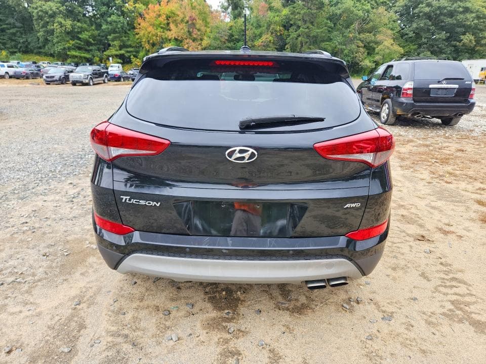 2017 HYUNDAI TUCSON VALUE 6