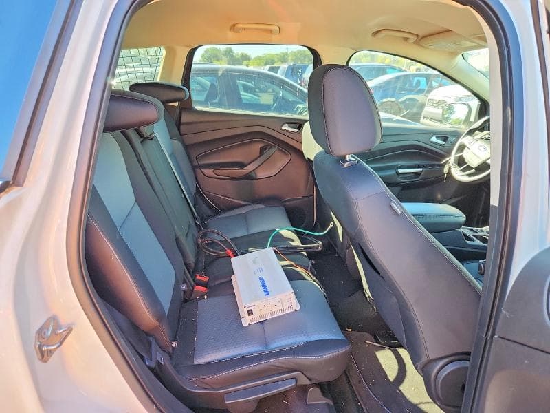 2017 FORD ESCAPE SE 10