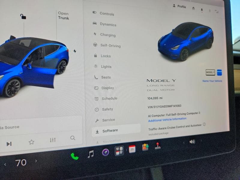 2021 TESLA MODEL Y 9