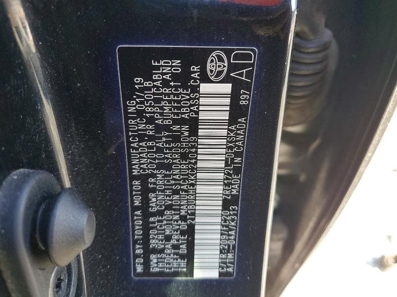 2019 TOYOTA COROLLA SE 13