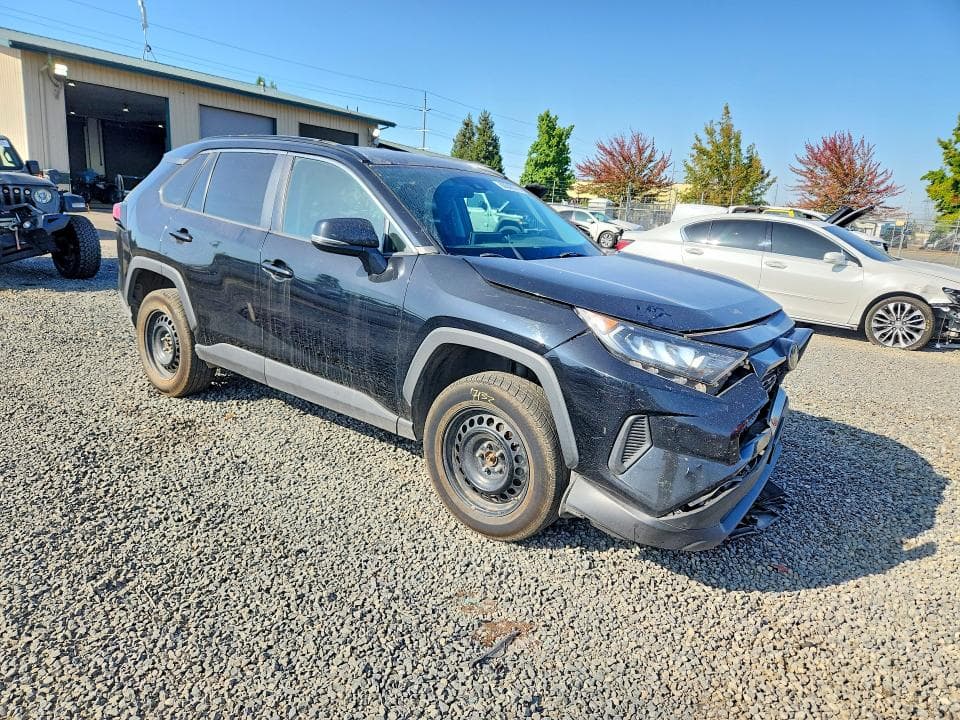 2019 TOYOTA RAV4 LE 4