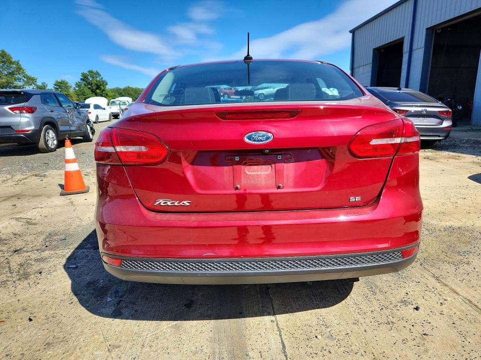 2017 FORD FOCUS SE 6