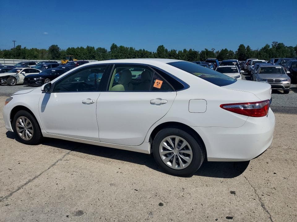 2017 TOYOTA CAMRY LE 2