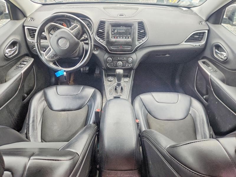2019 JEEP CHEROKEE LATITUDE PLUS 8
