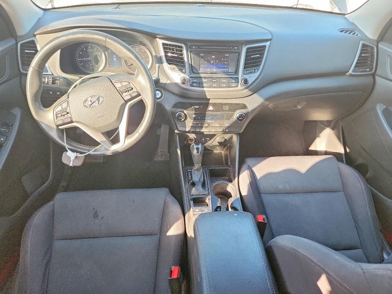 2017 HYUNDAI TUCSON VALUE 8