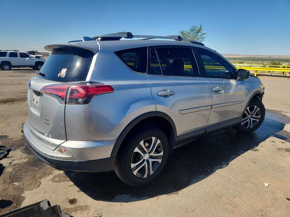 2018 TOYOTA RAV4 LE 3