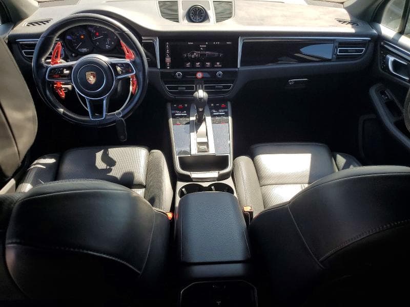 2024 PORSCHE MACAN BASE 8