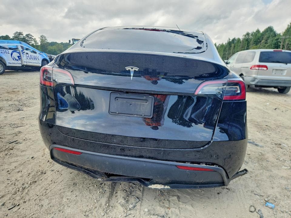 2023 TESLA MODEL Y 6