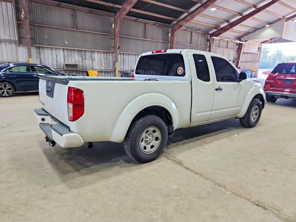 2017 NISSAN FRONTIER S 3