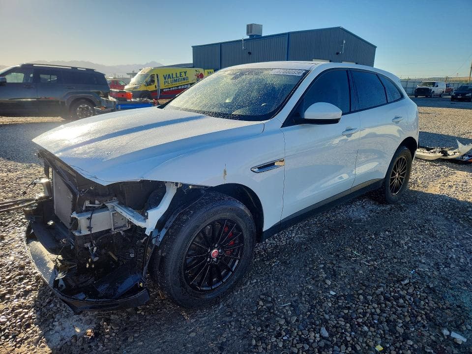 2017 JAGUAR F-PACE - 1
