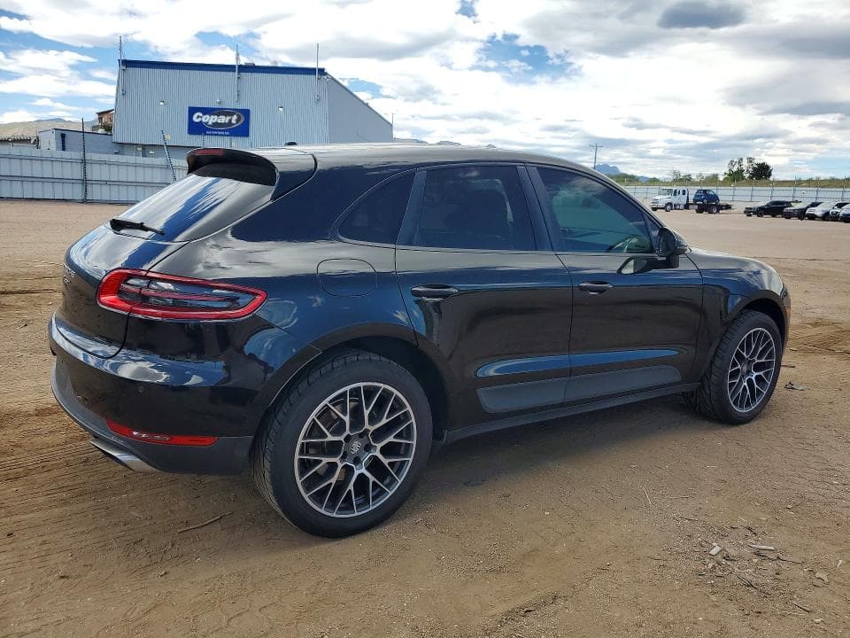 2018 PORSCHE MACAN 3