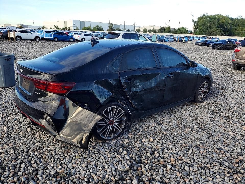 2024 KIA FORTE GT 3