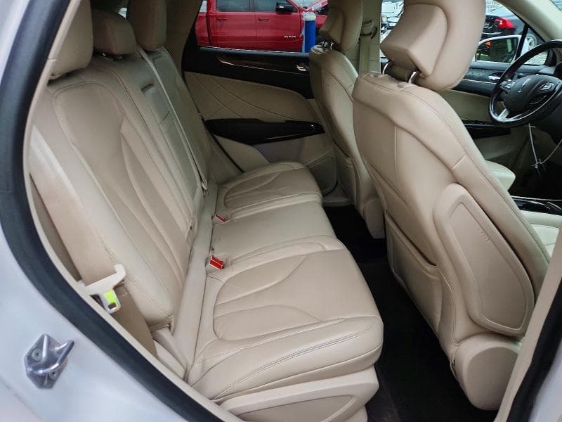 2019 LINCOLN MKC RESERVE 11