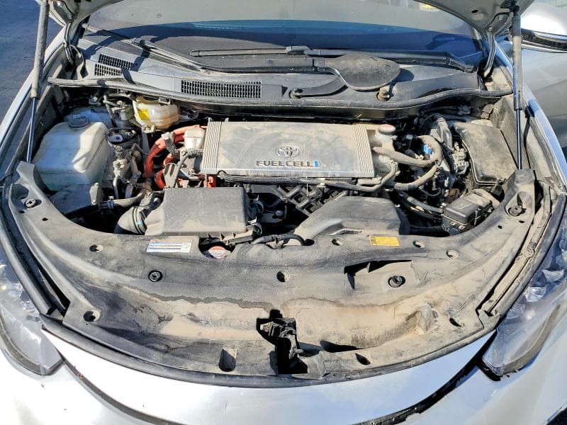 2018 TOYOTA MIRAI BASE 11