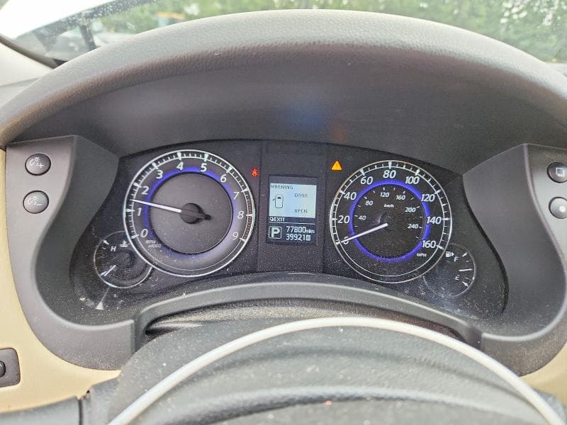 2017 INFINITI QX50 BASE 9